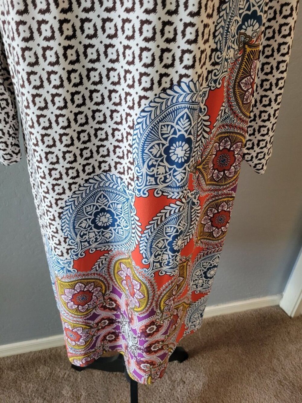 Chico's shift dress a bold medallion and geometric border print Size 12 Career - Picture 4 of 12